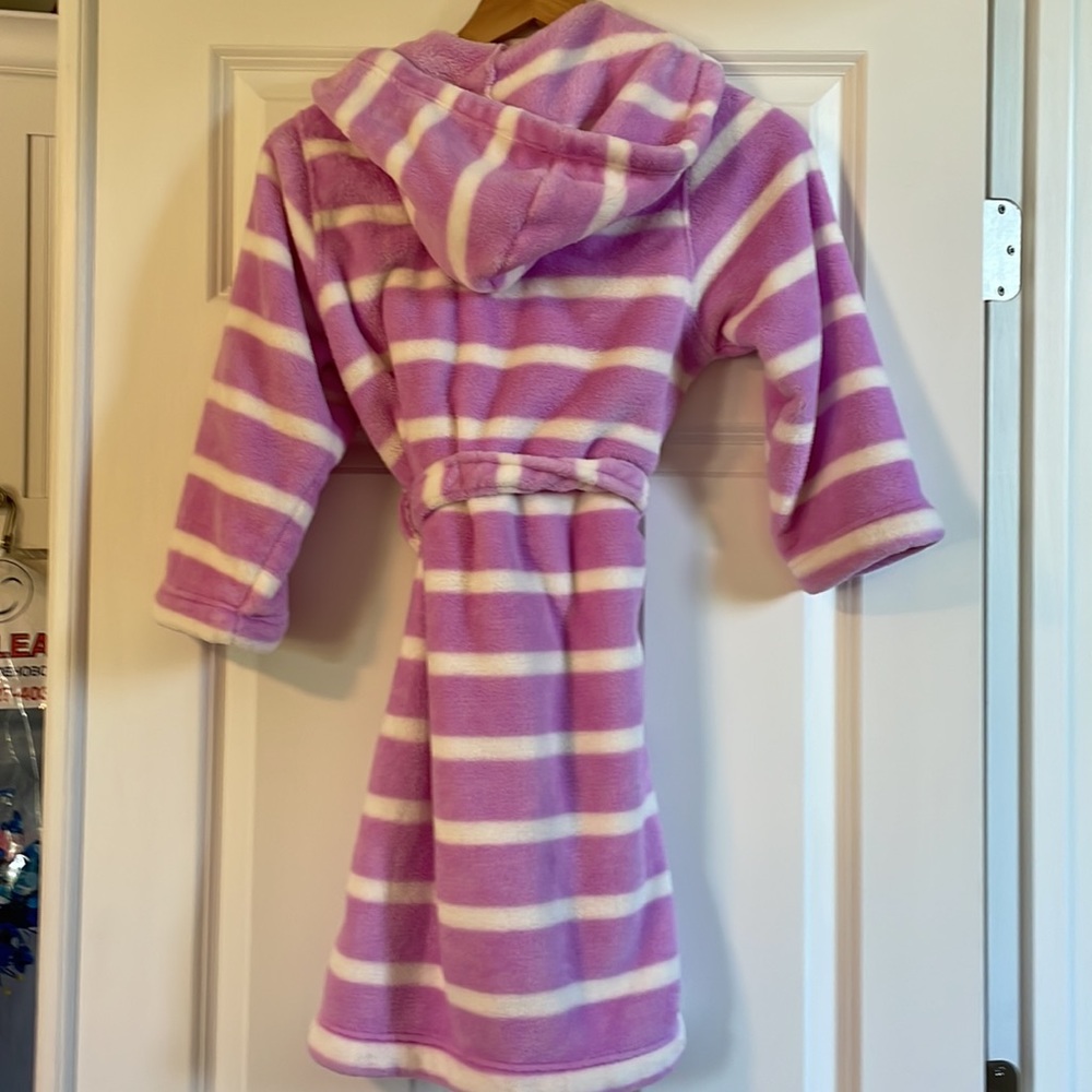 Tucker Tate Robe - Picture 3 of 3